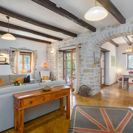 Tatil Evi Casa Orah Vošteni